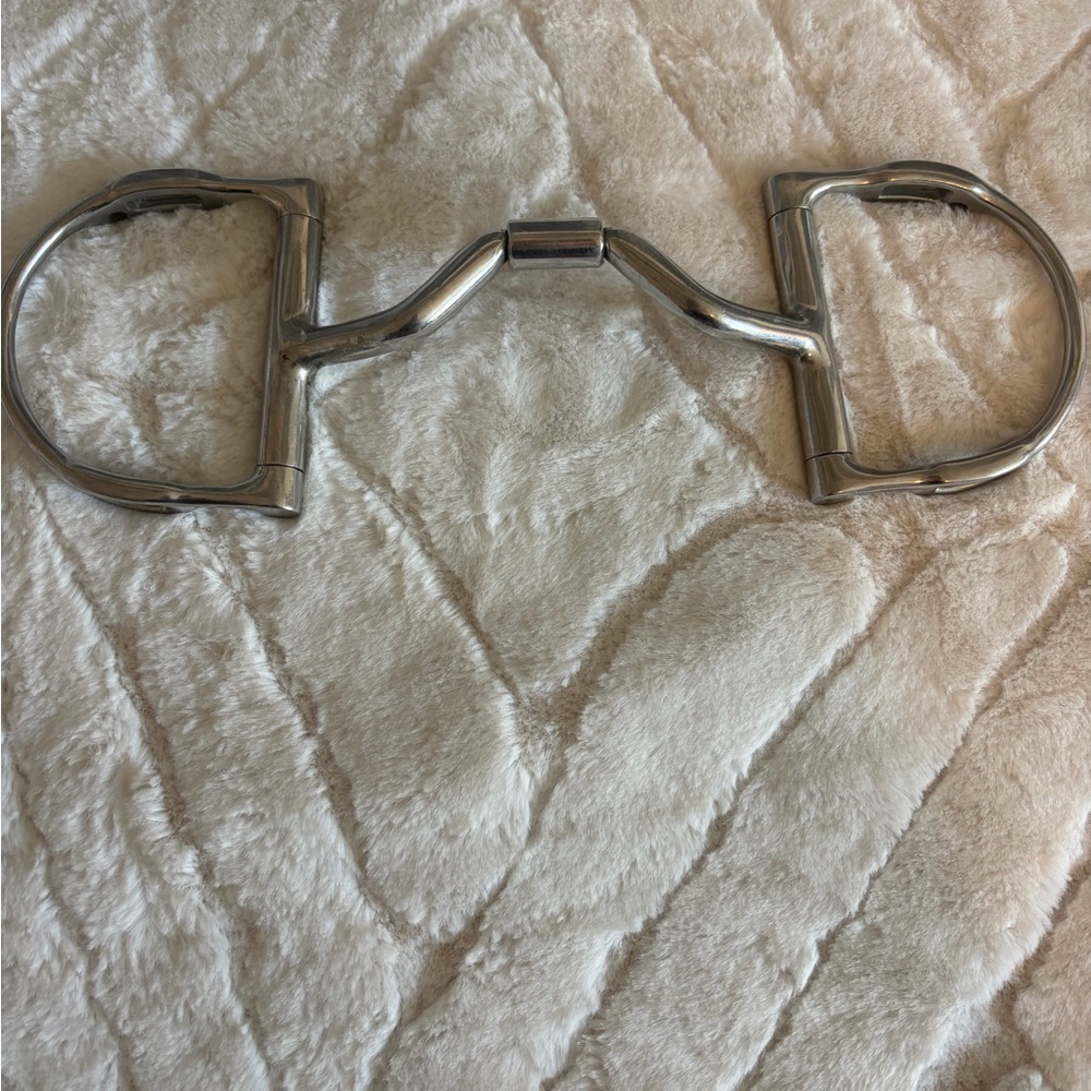 Myler 5.0 inch Ported D-ring Roller Barrel Snaffle With Hooks, Level 3 Horse Bit